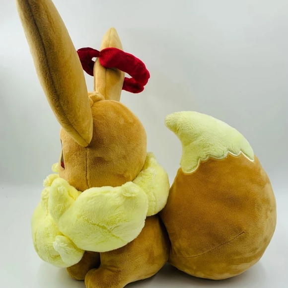 Gigantamax Eevee Pokemon Plushie - 35 CM - Picture 5 of 7